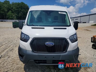 Piąte zdjęcie samochodu w środku: 2023 FORD TRANSIT 250 DELIVERY VAN VIN:1FTBR1C80PKA60591 - miniatura