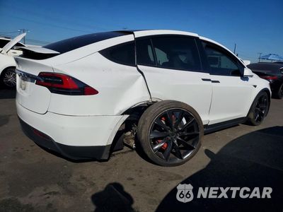 Trzecie zdjęcie samochodu z tyłu: 2016 TESLA MODEL X VIN:5YJXCBE28GF006524 - miniatura