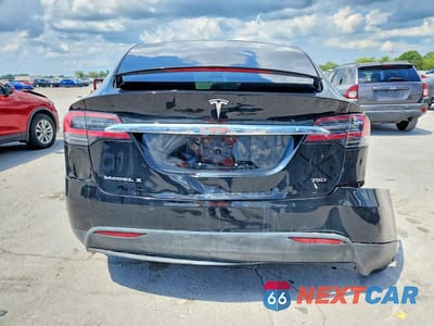 Zdjęcie 6 z 12 samochodu: 2017 TESLA MODEL X VIN:5YJXCBE26HF049096 - miniatura
