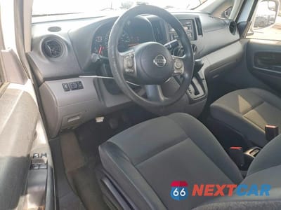 Zdjęcie 8 z 14 samochodu: 2017 NISSAN NV200 DELIVERY VAN VIN:3N6CM0KN8HK699275 - miniatura