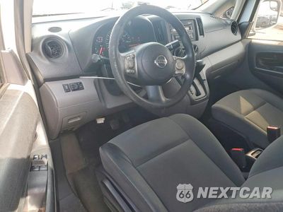 Zdjęcie 8 z 14 samochodu: 2017 NISSAN NV200 DELIVERY VAN VIN:3N6CM0KN8HK699275 - miniatura