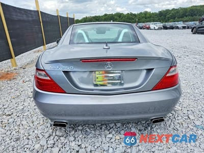 Zdjęcie 6 z 12 samochodu: 2012 MERCEDES-BENZ SLK 250 VIN:WDDPK4HAXCF041661 - miniatura