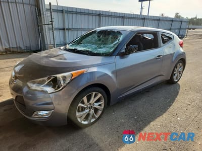 2017 HYUNDAI VELOSTER BASE KMHTC6AD5HU309567 - główne zdjęcie licytacji z USA - miniatura