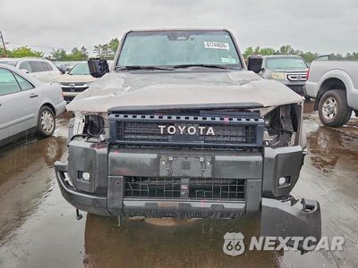 Piąte zdjęcie samochodu w środku: 2024 TOYOTA LAND CRUISER 1958 VIN:JTEABFAJ6RK014880 - miniatura
