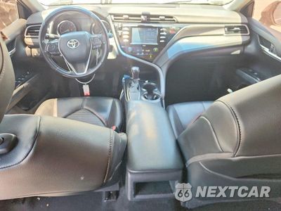 Zdjęcie 8 z 13 samochodu: 2020 TOYOTA CAMRY SE VIN:4T1G11AK8LU357842 - miniatura