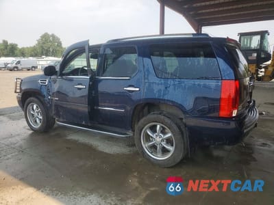 Drugie zdjęcie samochodu z przodu: 2007 CADILLAC ESCALADE LUXURY VIN:1GYFK63827R250686 - miniatura
