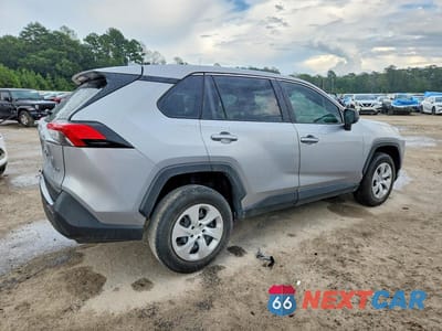 Trzecie zdjęcie samochodu z tyłu: 2024 TOYOTA RAV4 LE VIN:2T3H1RFV3RC260250 - miniatura