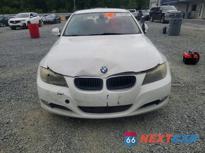 Piąte zdjęcie samochodu w środku: 2010 BMW 328 I VIN:WBAPH7G53ANM48817 - miniatura