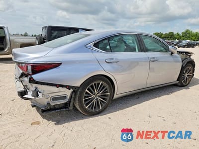 Trzecie zdjęcie samochodu z tyłu: 2025 LEXUS ES 350 BASE VIN:58ADZ1B16SU194147 - miniatura