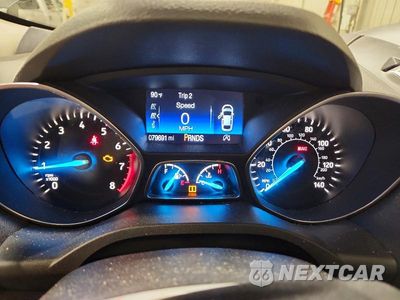 Zdjęcie 9 z 13 samochodu: 2017 FORD ESCAPE SE VIN:1FMCU9GD4HUA08410 - miniatura