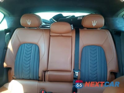 Zdjęcie 10 z 13 samochodu: 2017 MASERATI LEVANTE LUXURY VIN:ZN661XUL2HX231231 - miniatura