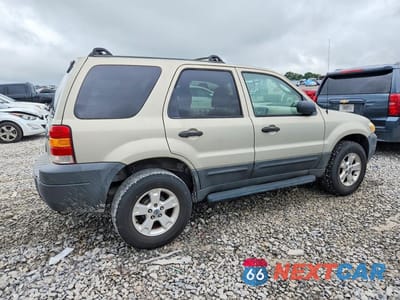 Trzecie zdjęcie samochodu z tyłu: 2005 FORD ESCAPE XLT VIN:1FMYU03175KB46138 - miniatura