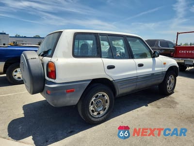 Trzecie zdjęcie samochodu z tyłu: 1997 TOYOTA RAV4 BASE VIN:JT3GP10V3V0018659 - miniatura