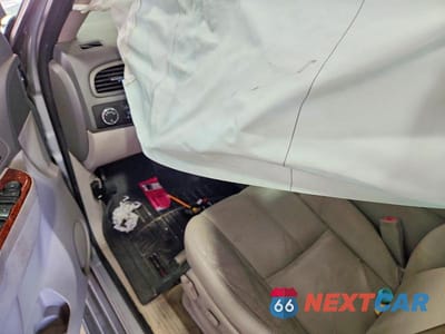 Zdjęcie 8 z 13 samochodu: 2012 GMC YUKON SLT VIN:1GKS2CE04CR311500 - miniatura