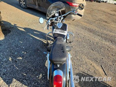 Zdjęcie 6 z 9 samochodu: 2000 HONDA VT750 CD2 VIN:JH2RC4469YM200522 - miniatura