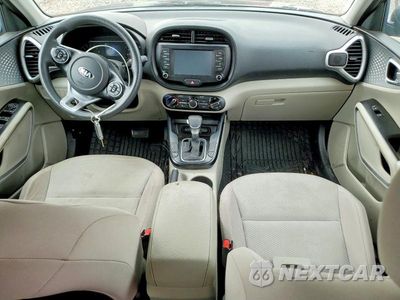 Zdjęcie 8 z 14 samochodu: 2020 KIA SOUL LX VIN:KNDJ23AU2L7020585 - miniatura