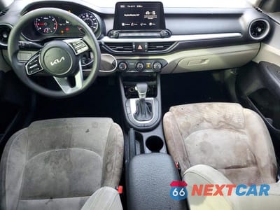 Zdjęcie 8 z 12 samochodu: 2023 KIA FORTE LXS VIN:3KPF24AD3PE638659 - miniatura