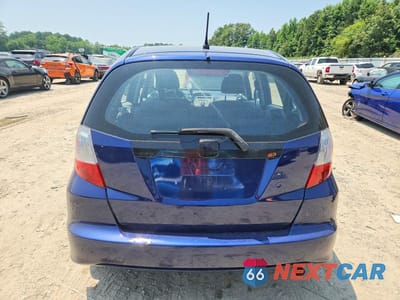 Zdjęcie 6 z 12 samochodu: 2010 HONDA FIT VIN:JHMGE8H28AC015333 - miniatura