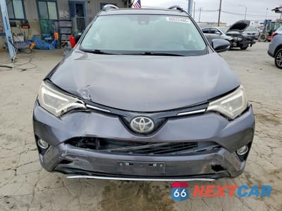Piąte zdjęcie samochodu w środku: 2016 TOYOTA RAV4 LIMITED VIN:JTMYFREV8GJ062051 - miniatura