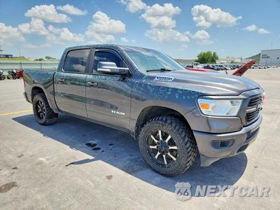 Czwarte zdjęcie samochodu z boku: 2019 RAM 1500 BIG HORN/LONE STAR VIN:1C6SRFFT4KN690268 - miniatura