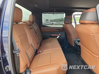 Zdjęcie 10 z 13 samochodu: 2025 TOYOTA TUNDRA 1794 EDITION HV VIN:5TFMC5DB3SX105160 - miniatura