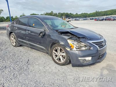 Czwarte zdjęcie samochodu z boku: 2015 NISSAN ALTIMA 2.5 SV VIN:1N4AL3AP5FC135657 - miniatura