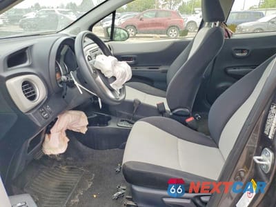 Zdjęcie 7 z 13 samochodu: 2014 TOYOTA YARIS 5-DOOR LE VIN:JTDKTUD37ED583095 - miniatura