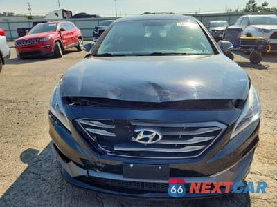 Piąte zdjęcie samochodu w środku: 2016 HYUNDAI SONATA SPORT VIN:5NPE34AF8GH411344 - miniatura