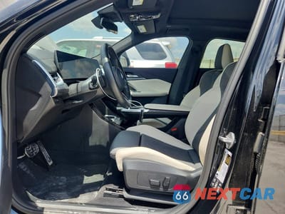 Zdjęcie 7 z 12 samochodu: 2025 BMW X2 XDRIVE28I VIN:WBX63GM07S5318906 - miniatura