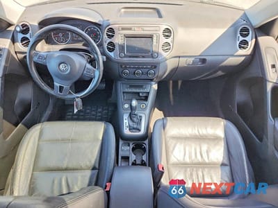 Zdjęcie 8 z 12 samochodu: 2016 VOLKSWAGEN TIGUAN S VIN:WVGAV7AX4GW522790 - miniatura