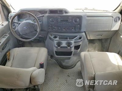 Zdjęcie 8 z 13 samochodu: 2014 FORD ECONOLINE E350 SUPER DUTY WAGON VIN:1FBNE3BL0EDA22178 - miniatura