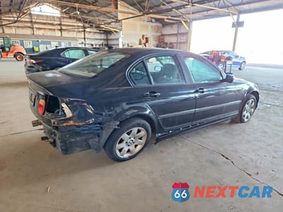 Trzecie zdjęcie samochodu z tyłu: 2004 BMW 325 IS SULEV VIN:WBAAZ33494KP86270 - miniatura