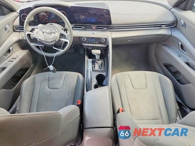 Zdjęcie 8 z 12 samochodu: 2024 HYUNDAI ELANTRA SEL VIN:KMHLM4DG9RU839985 - miniatura