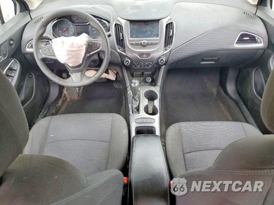 Zdjęcie 8 z 13 samochodu: 2018 CHEVROLET CRUZE LT VIN:1G1BE5SM6J7210465 - miniatura