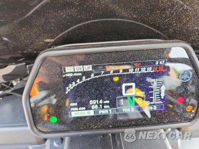 Zdjęcie 7 z 9 samochodu: 2016 YAMAHA YZFR1 VIN:JYARN39E9GA002600 - miniatura