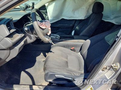 Zdjęcie 7 z 12 samochodu: 2020 HONDA CIVIC LX VIN:19XFC2F64LE017520 - miniatura