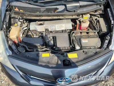 Zdjęcie 11 z 12 samochodu: 2013 TOYOTA PRIUS V THREE VIN:JTDZN3EUXD3227920 - miniatura