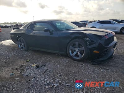 Czwarte zdjęcie samochodu z boku: 2014 DODGE CHALLENGER SXT VIN:2C3CDYAG6EH160810 - miniatura