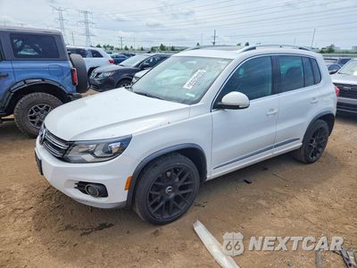 2014 VOLKSWAGEN TIGUAN S/SE/SEL/R-LINE WVGBV3AX8EW024084 - główne zdjęcie licytacji z USA - miniatura