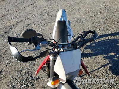 Piąte zdjęcie samochodu w środku: 2014 HUSQVARNA TE 310 VIN:ZKHKCEDJ3EV000193 - miniatura