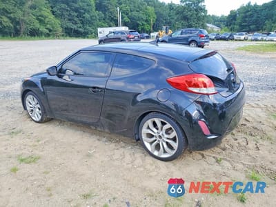 Drugie zdjęcie samochodu z przodu: 2015 HYUNDAI VELOSTER BASE VIN:KMHTC6AD1FU232290 - miniatura