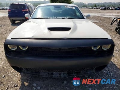 Piąte zdjęcie samochodu w środku: 2020 DODGE CHALLENGER R/T VIN:2C3CDZBT0LH125176 - miniatura