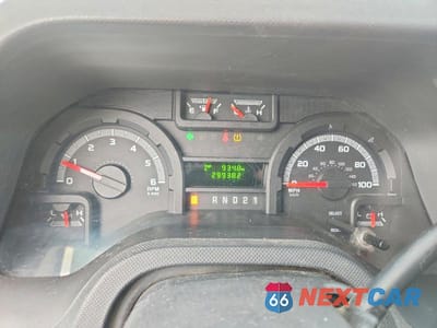 Zdjęcie 9 z 13 samochodu: 2014 FORD ECONOLINE E250 VAN VIN:1FTNS2EL0EDA25155 - miniatura