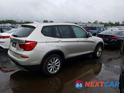 Trzecie zdjęcie samochodu z tyłu: 2015 BMW X3 XDRIVE28I VIN:5UXWX9C51F0D49101 - miniatura