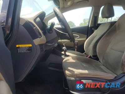 Zdjęcie 7 z 13 samochodu: 2014 KIA RIO LX VIN:KNADM5A32E6406195 - miniatura