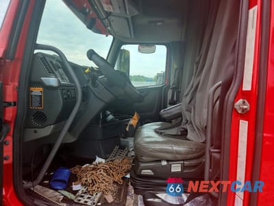 Zdjęcie 7 z 14 samochodu: 2019 VOLVO VN VNL VIN:4V4NC9EH9KN899256 - miniatura