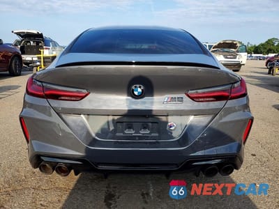 Zdjęcie 6 z 12 samochodu: 2022 BMW M8 VIN:WBSGV0C02NCG96261 - miniatura