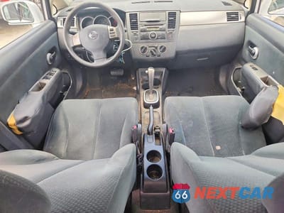 Zdjęcie 8 z 13 samochodu: 2010 NISSAN VERSA 1.8 S VIN:3N1BC1AP6AL409452 - miniatura