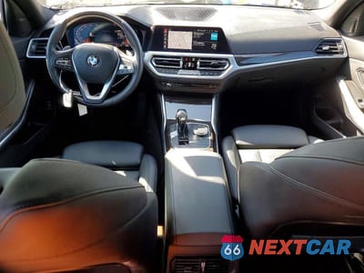 Zdjęcie 8 z 13 samochodu: 2019 BMW 330I VIN:WBA5R1C54KFH13332 - miniatura