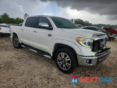 Czwarte zdjęcie samochodu z boku: 2020 TOYOTA TUNDRA 1794 EDITION VIN:5TFAY5F1XLX883319 - miniatura